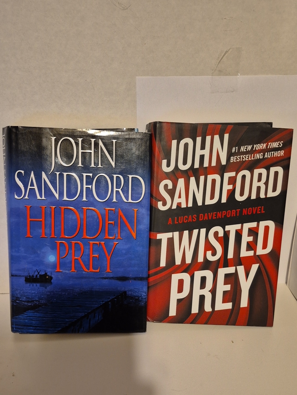 99 Hidden Prey & Twisted Prey John Stanford  Hardcover Set